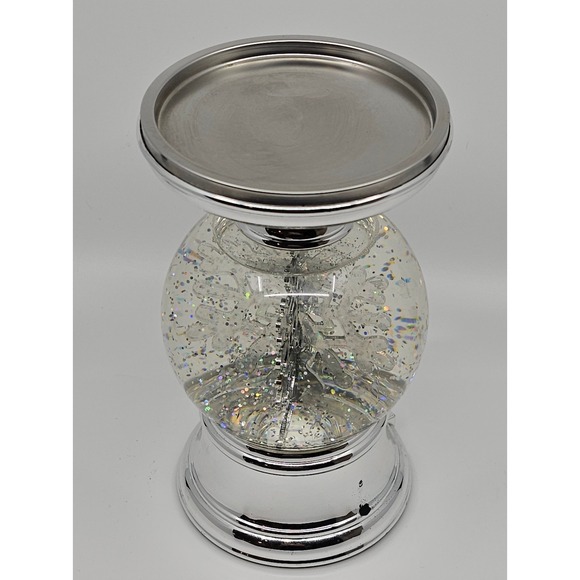 Bath & Body Works Other - Bath & Body Works Snowflake Water Globe 3-Wick Candle Pedestal Silver Light Up